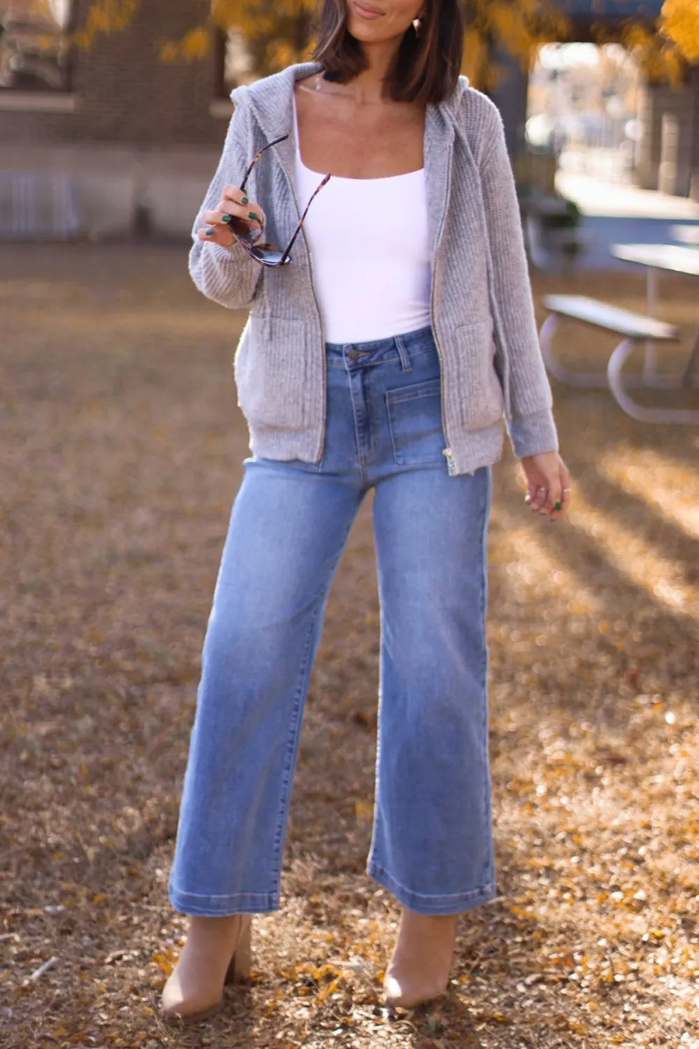 Medium Wash Wide Leg Crop Jeans