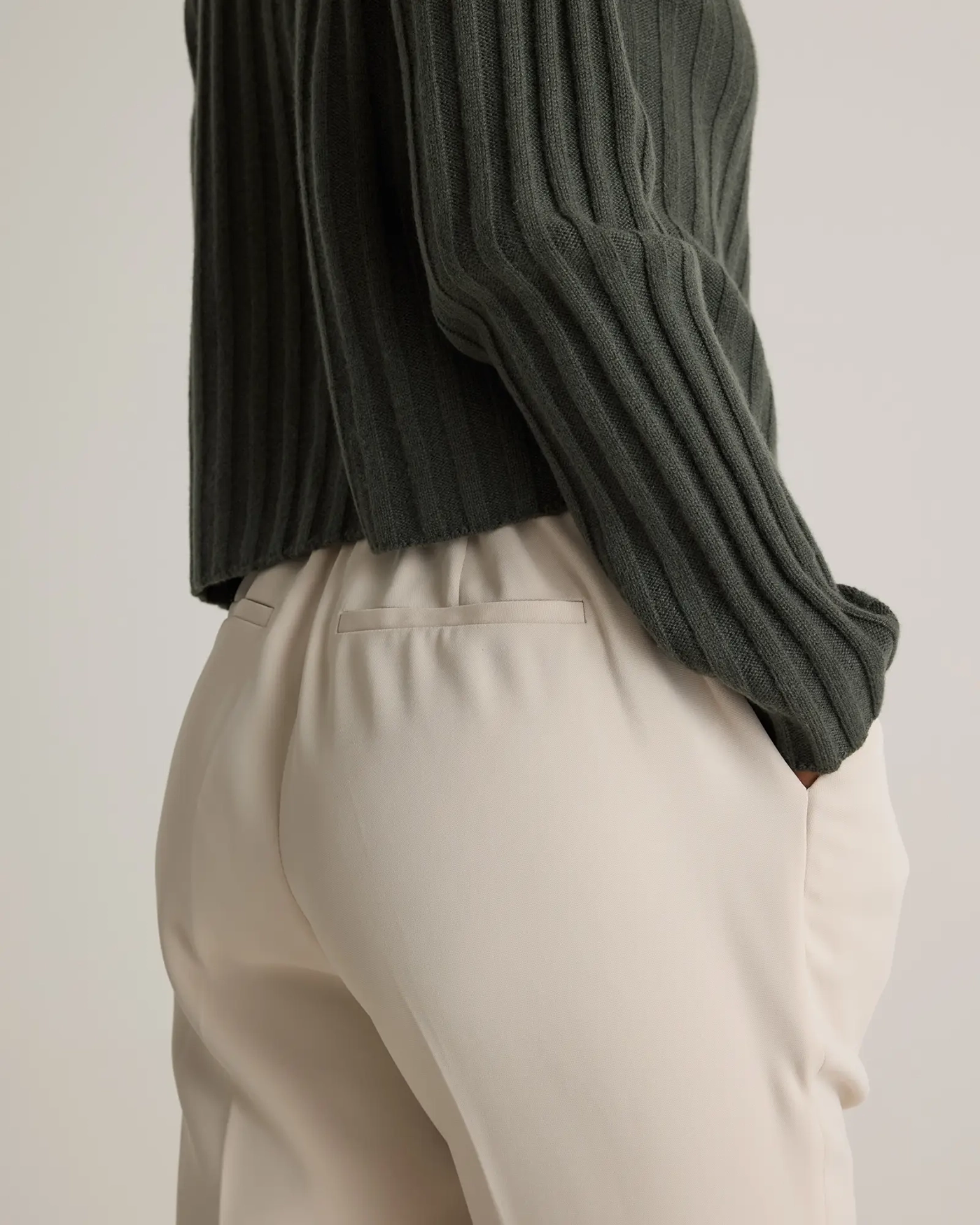 Stretch Crepe Ankle Pants