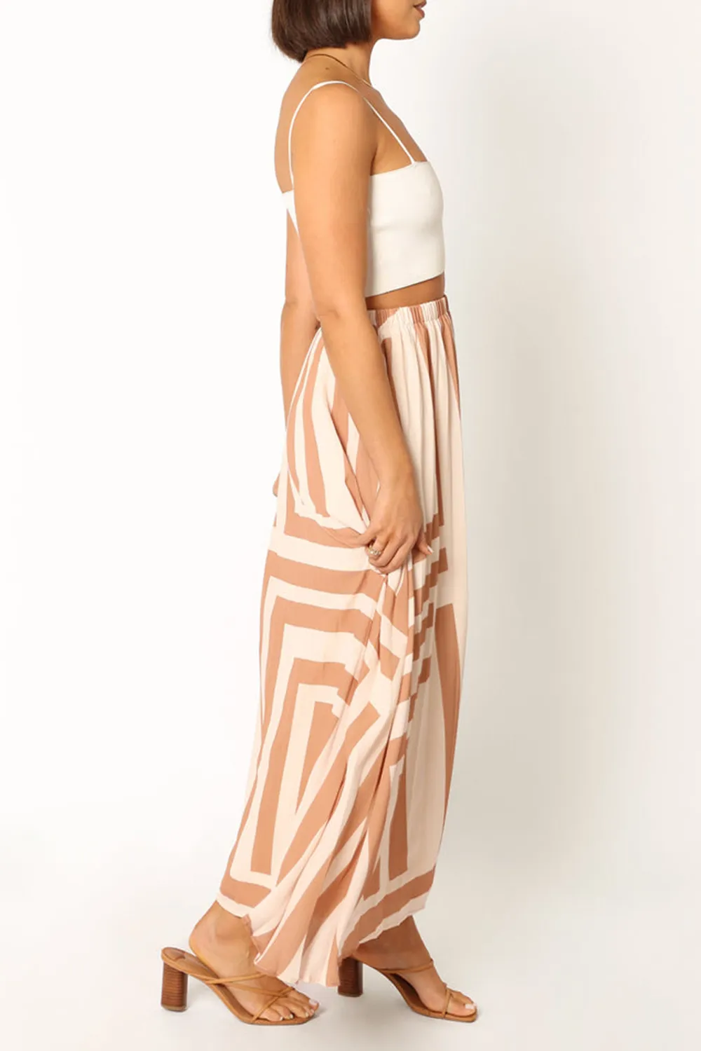 ELKE PLEAT MIDI SKIRT - TAN