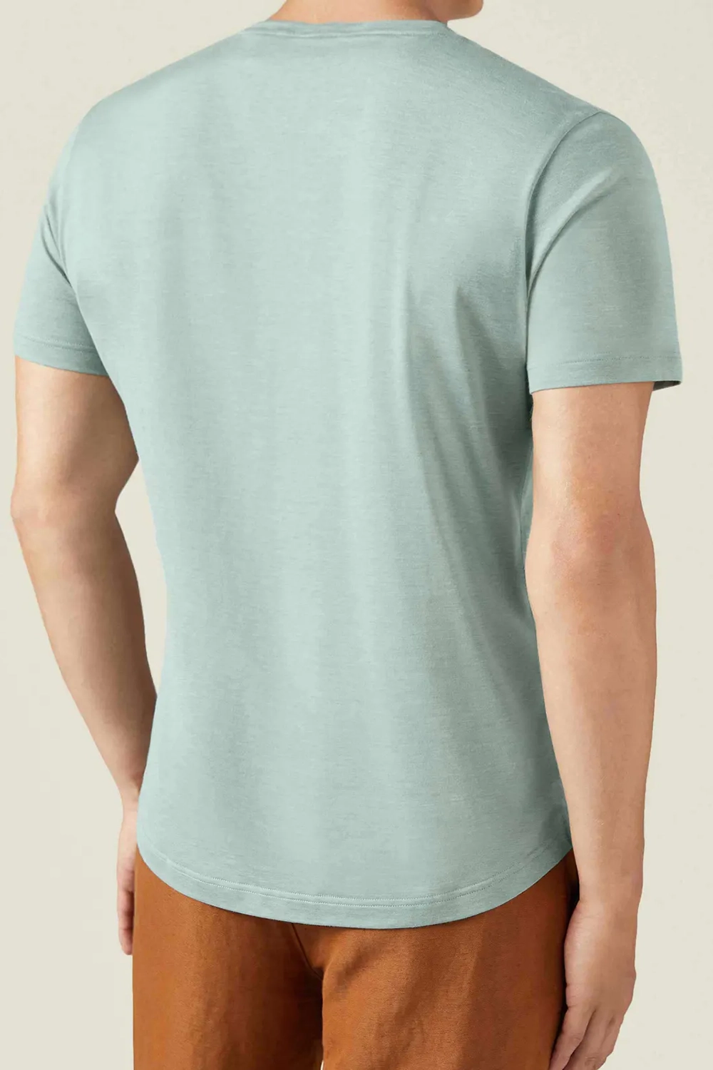 English-Concealed Double-Stitched Seams T-Shirt