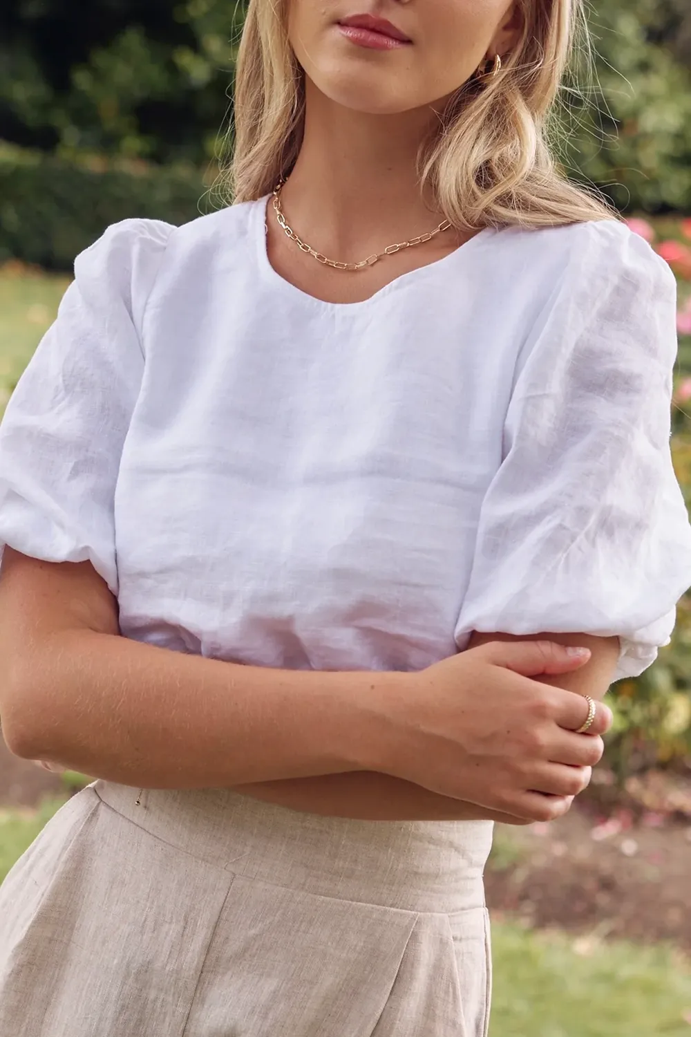 Feeling White Linen Cut Out SS Crop Top