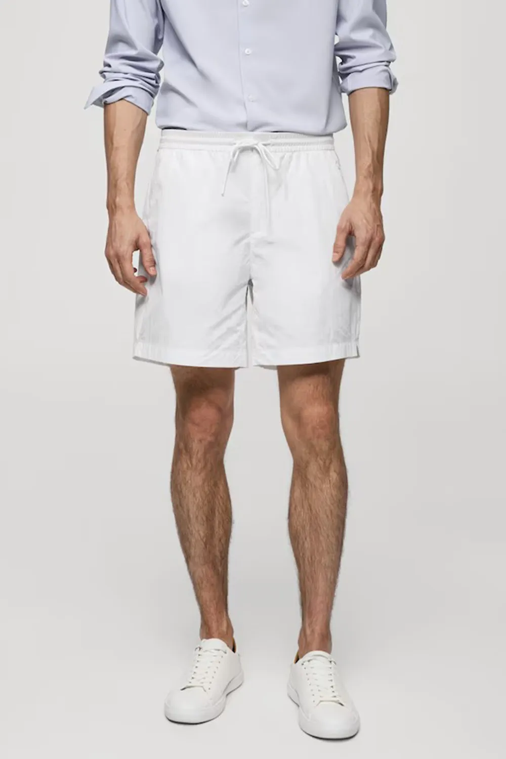 Water-repellent bermuda shorts with drawstring