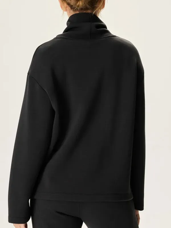 Stratus Funnel Neck