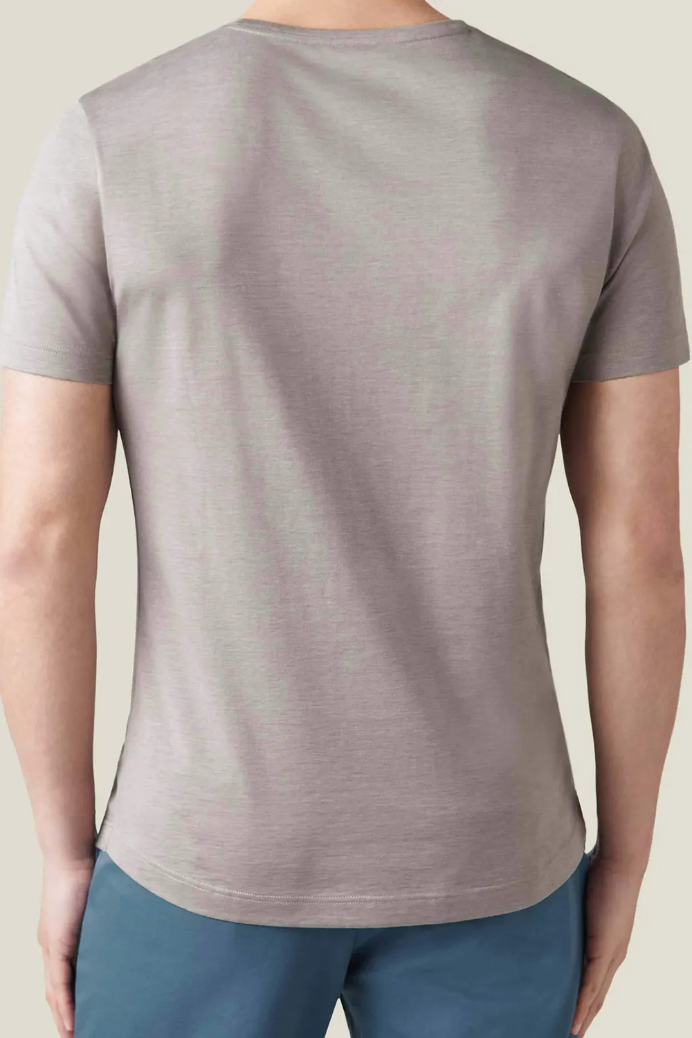 English-Concealed Double-Stitched Seams T-Shirt