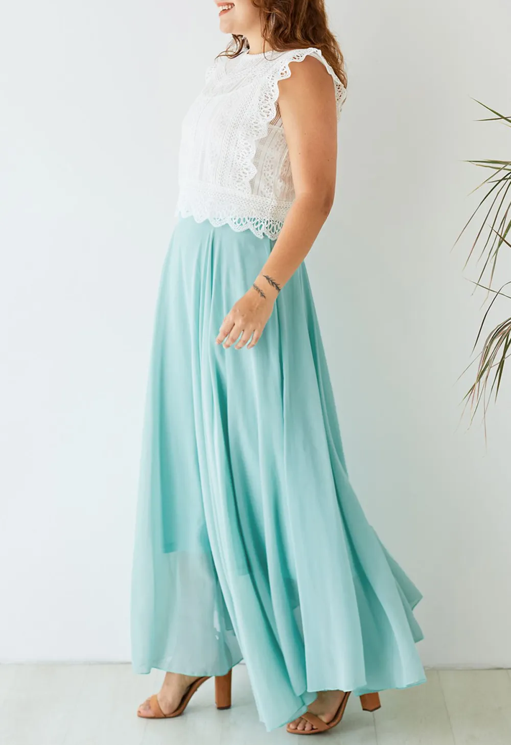 TIMELESS FAVORITE CHIFFON MAXI SKIRT IN MINT