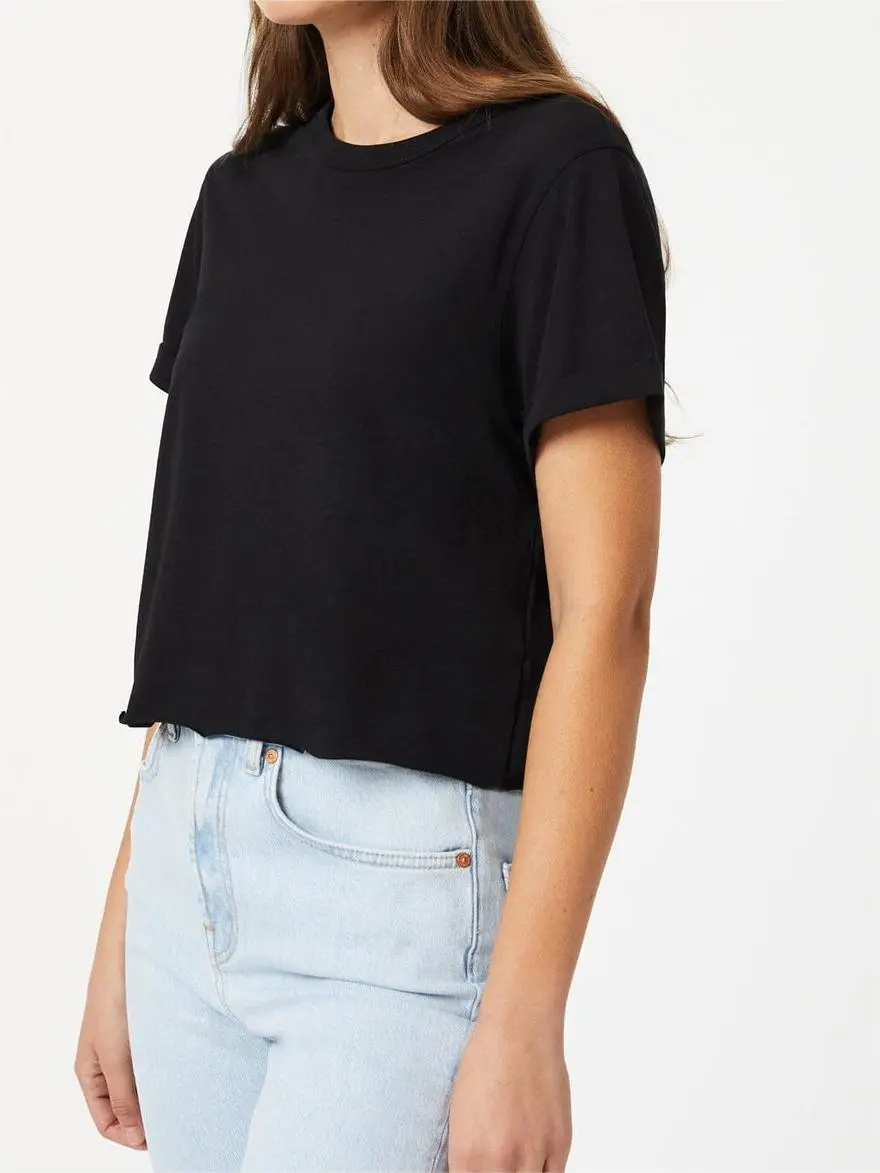 Cropped Black T-Shirt