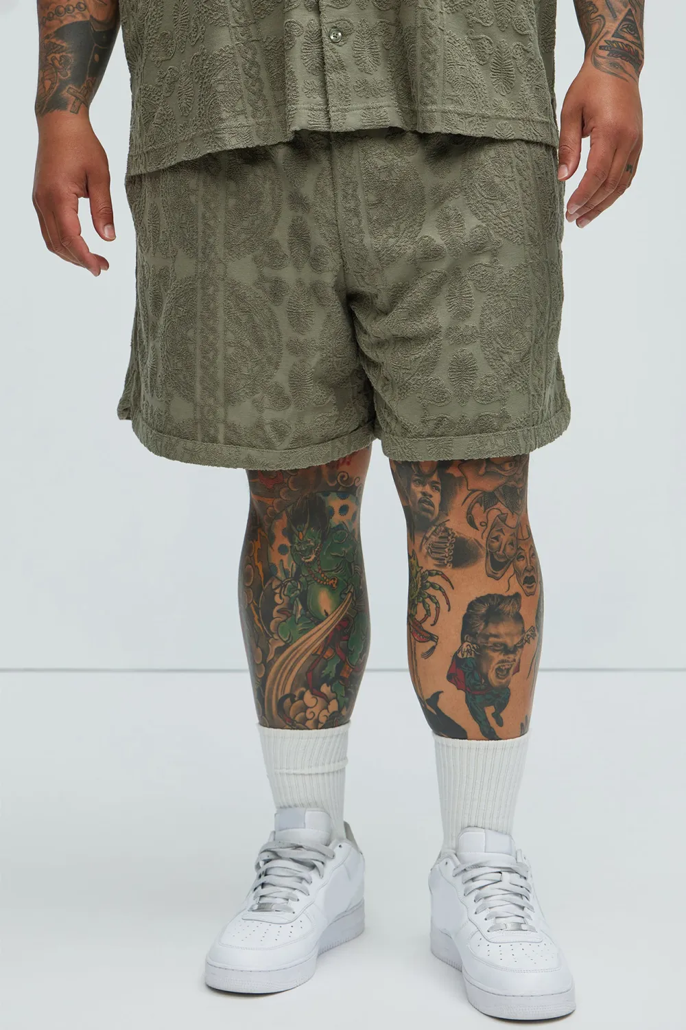 Link Textured Shorts