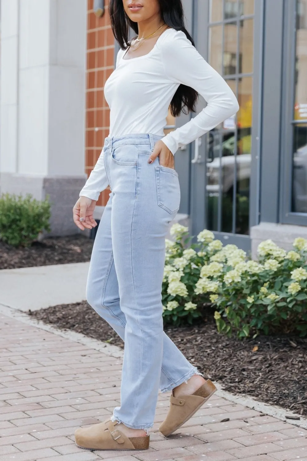 Light Wash 90's High Rise Straight Leg Jeans