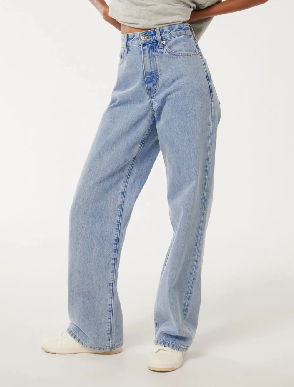 Sky Petite Straight-Leg Jeans