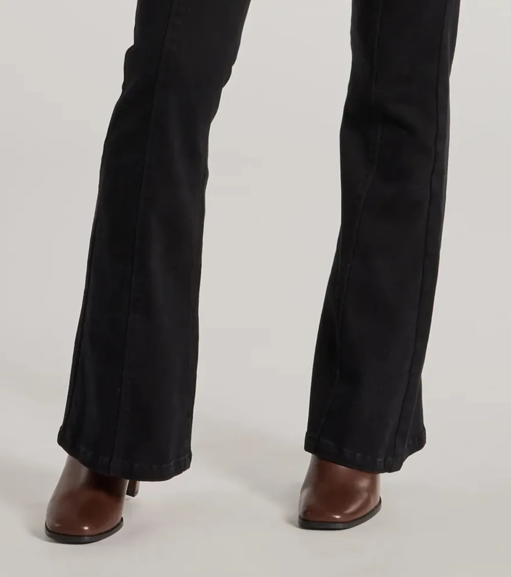 Cool Icon High-Rise Belted Bootcut Pants