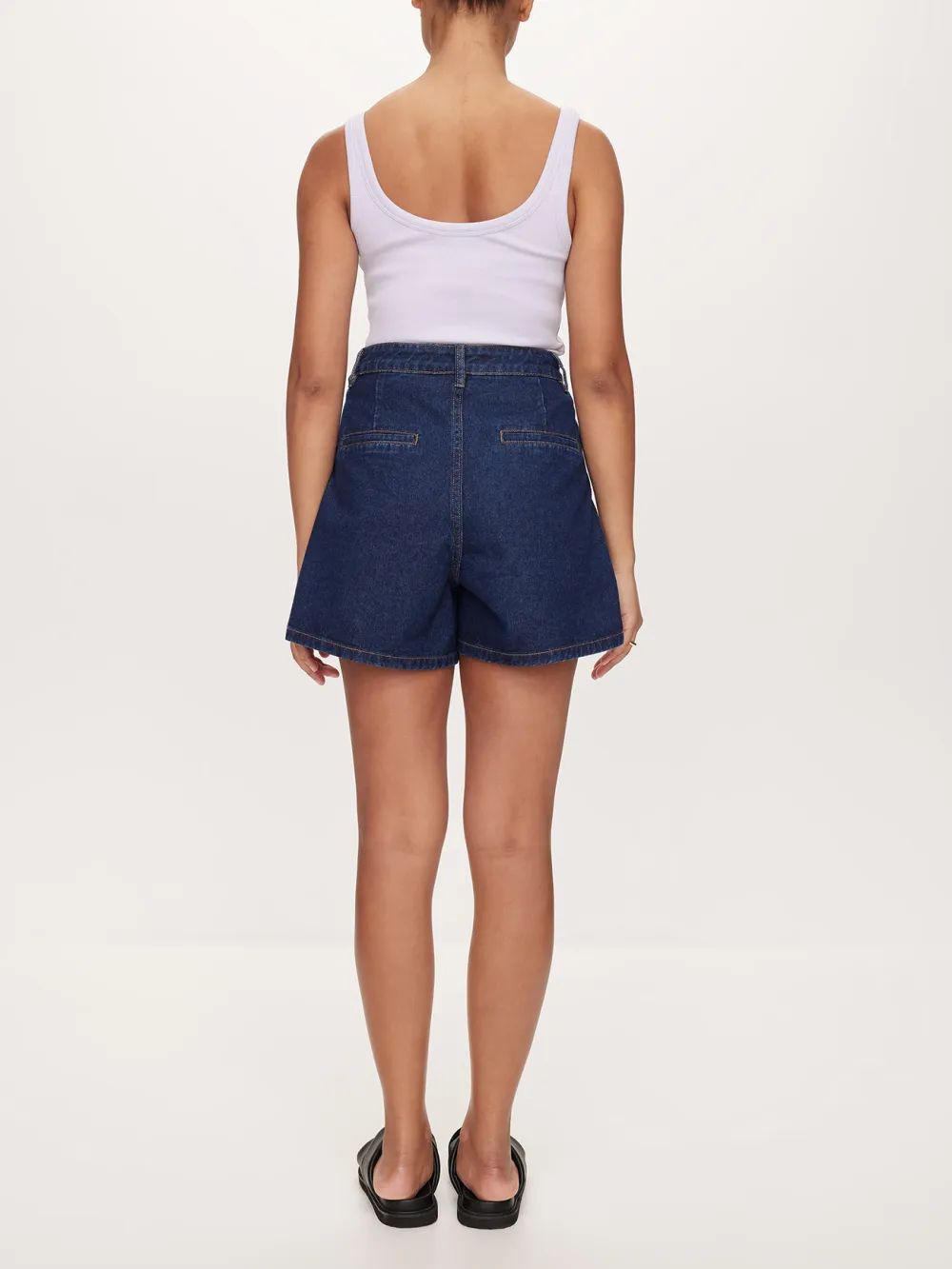 Taylor Pleat Front Short