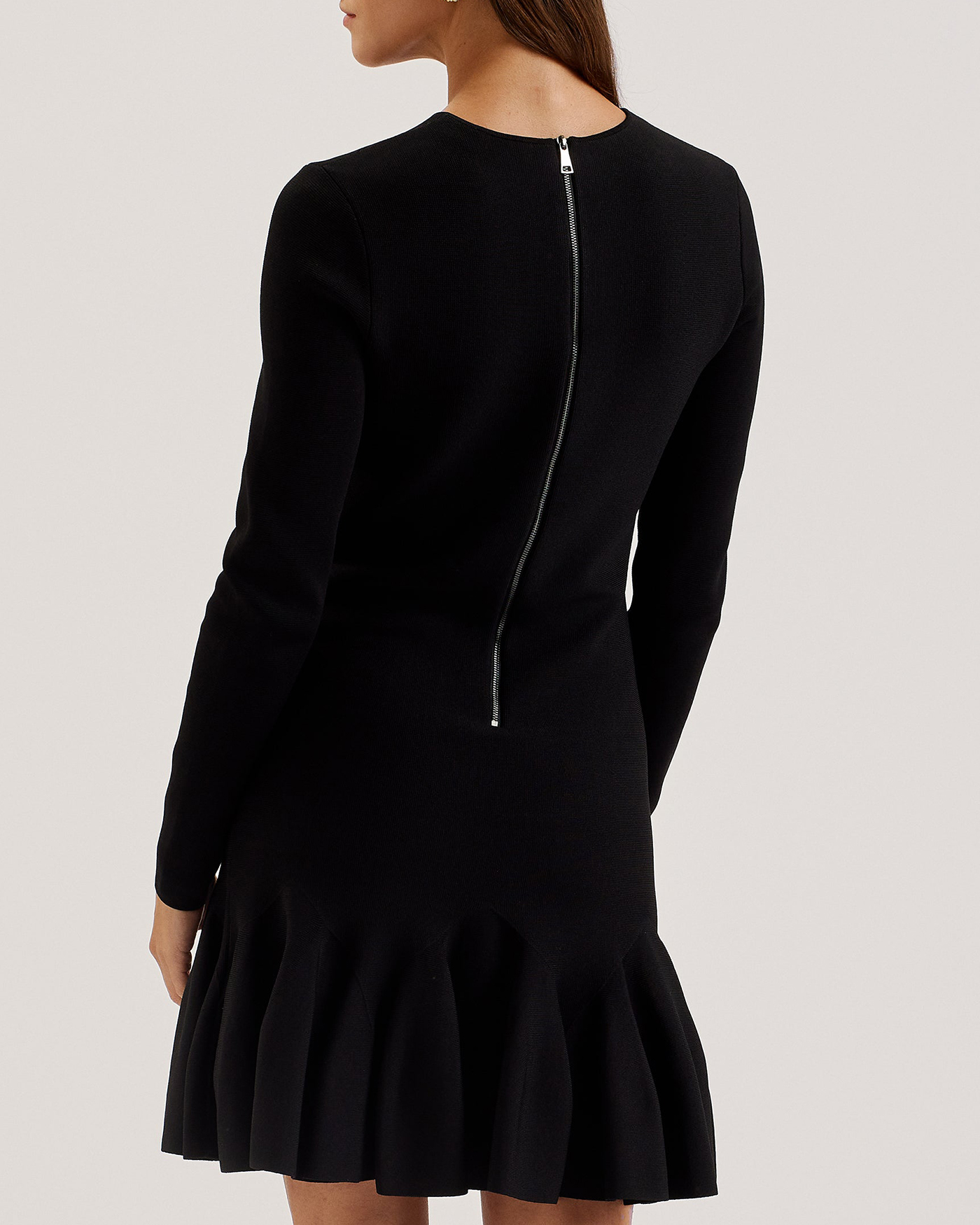 Loisss Flippy Skirt Long Sleeve Mini Dress Black