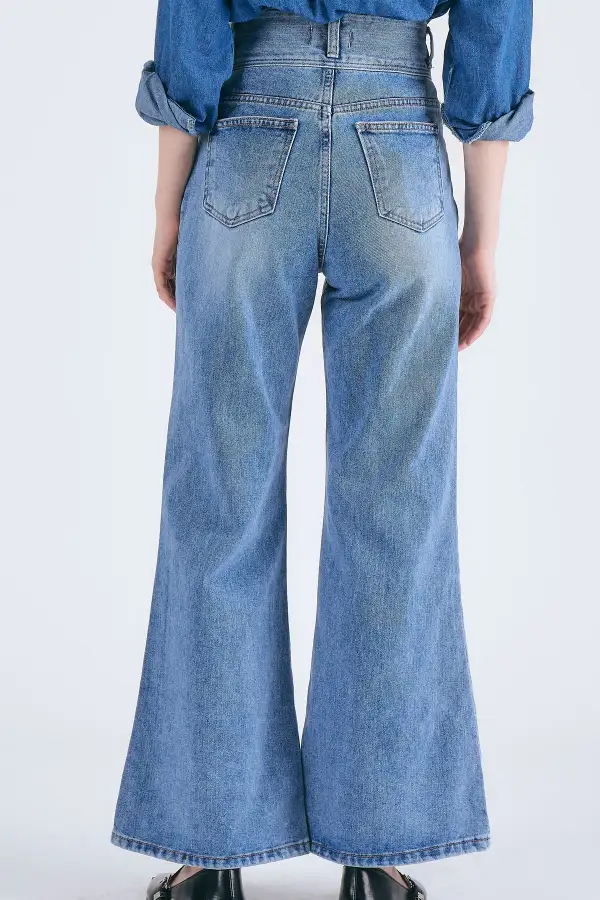 Elsie Highwaist Flared Jeans