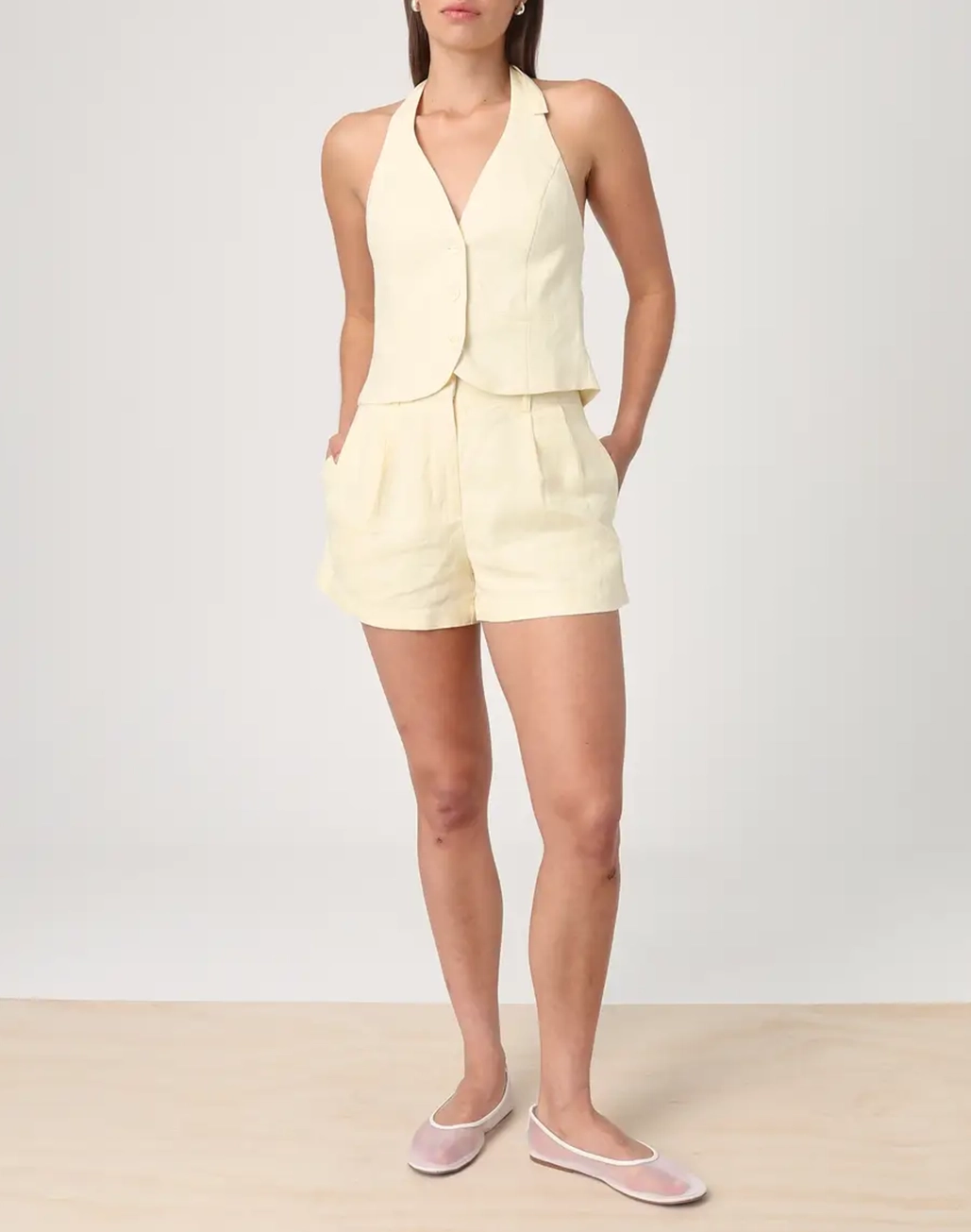 Pleat Front Linen Short