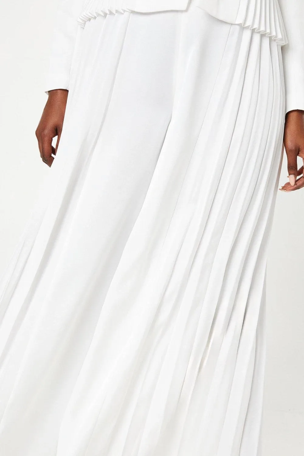 Pleat Detail Wide Leg Trouser