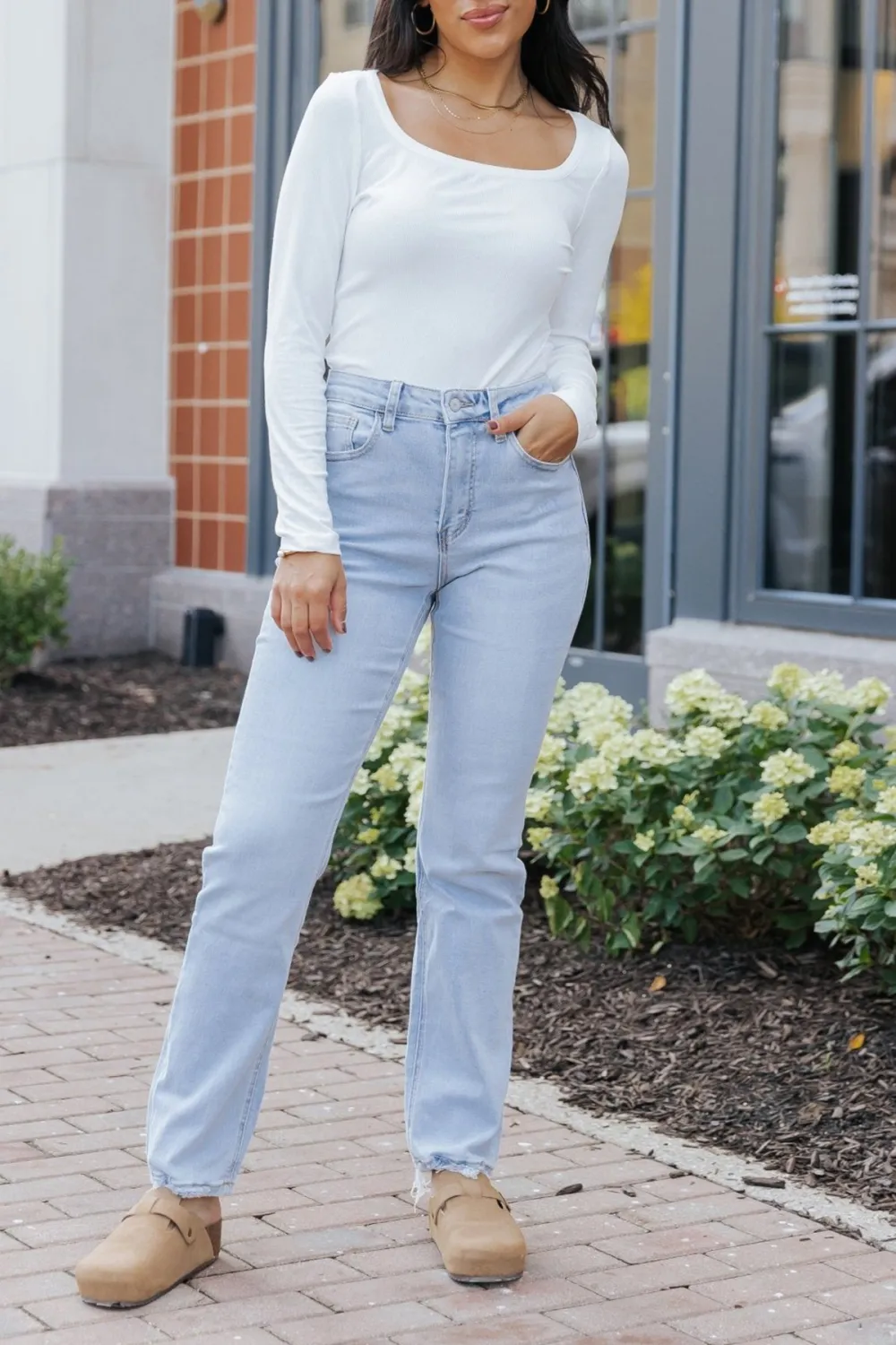 Light Wash 90's High Rise Straight Leg Jeans