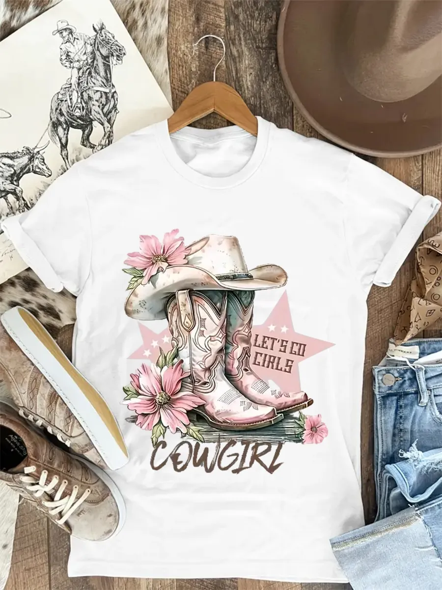 Cowboy boots and letter printed T-shirt