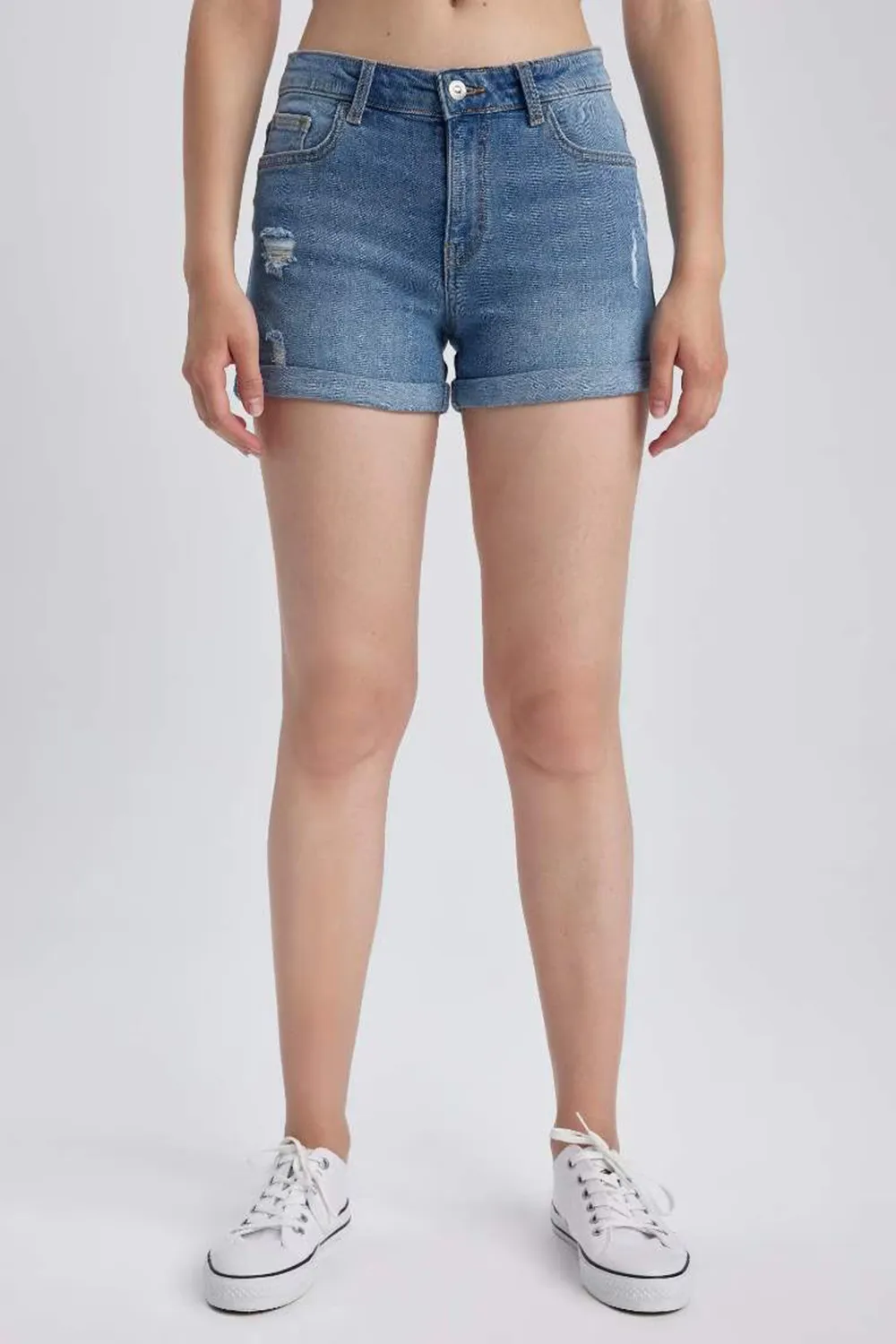 Normal Waist Folded Leg Shorts