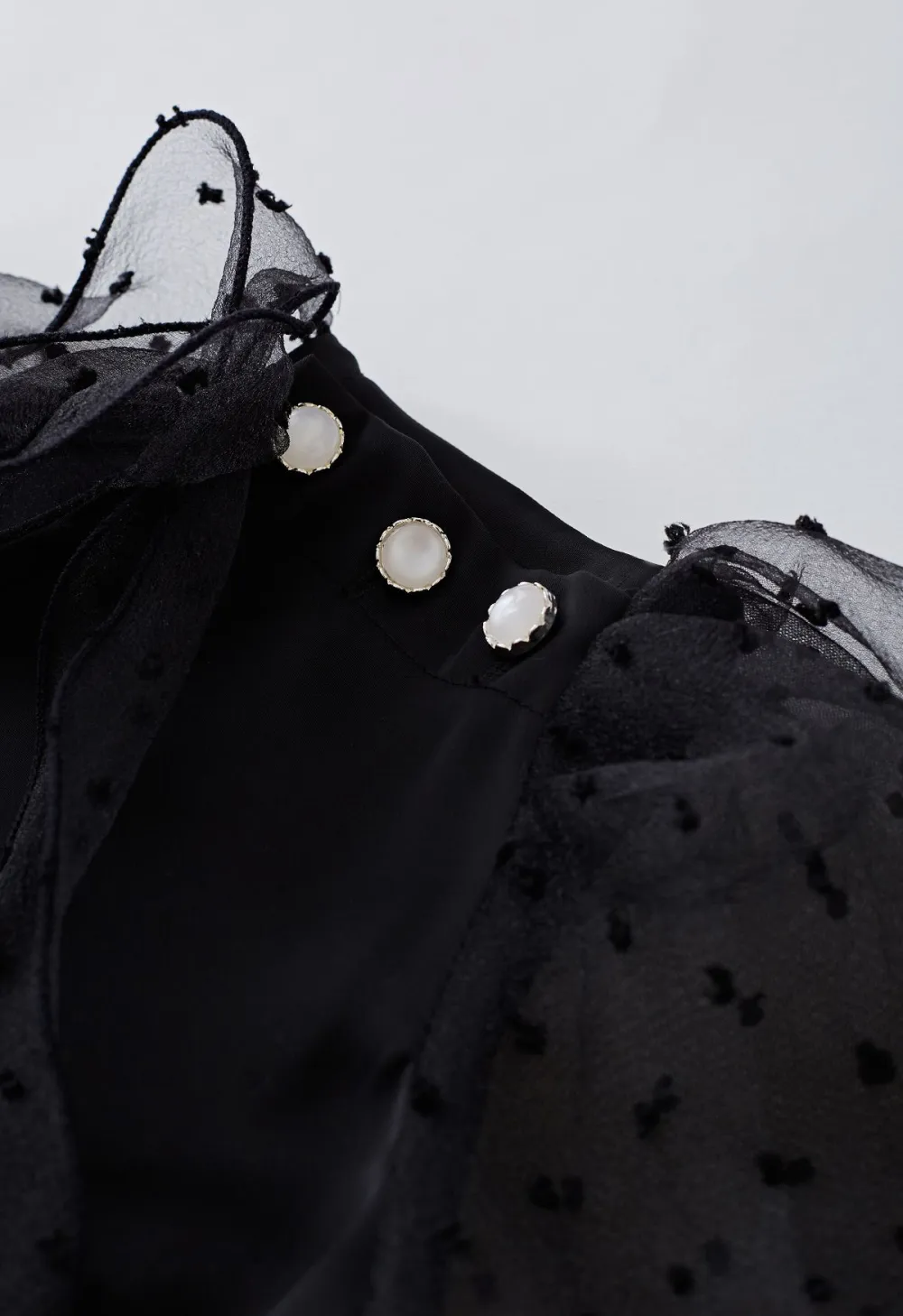 FLOCK DOTS ORGANZA BUBBLE SLEEVE BOWKNOT SATIN SHIRT IN BLACK