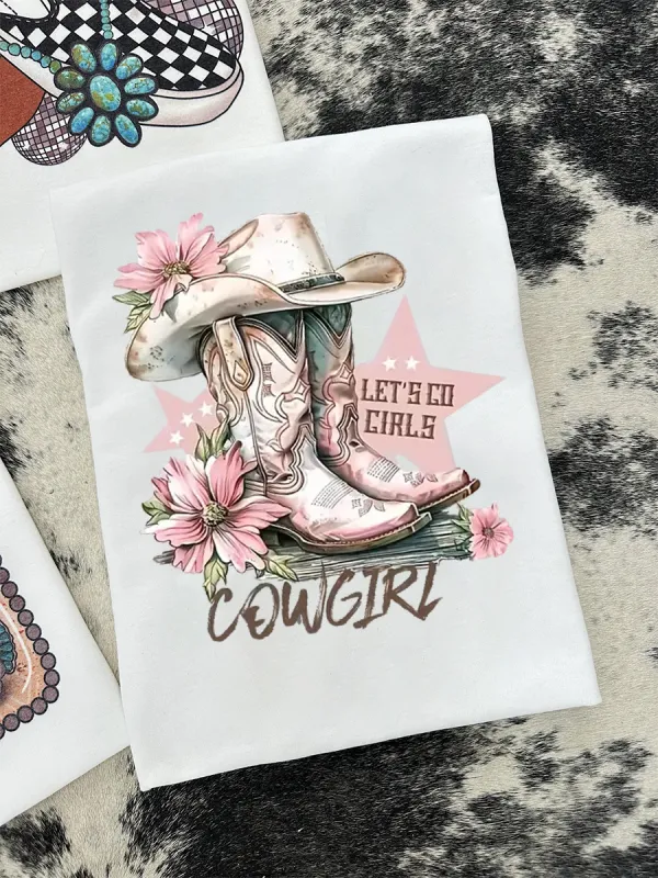 Cowboy boots and letter printed T-shirt