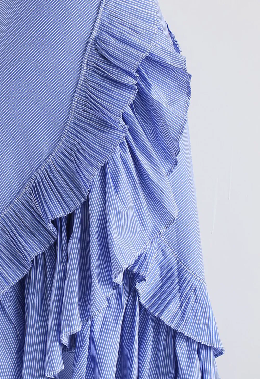 APPLAUSE OF RUFFLE TIERED FRILL HEM SKIRT IN BLUE STRIPES