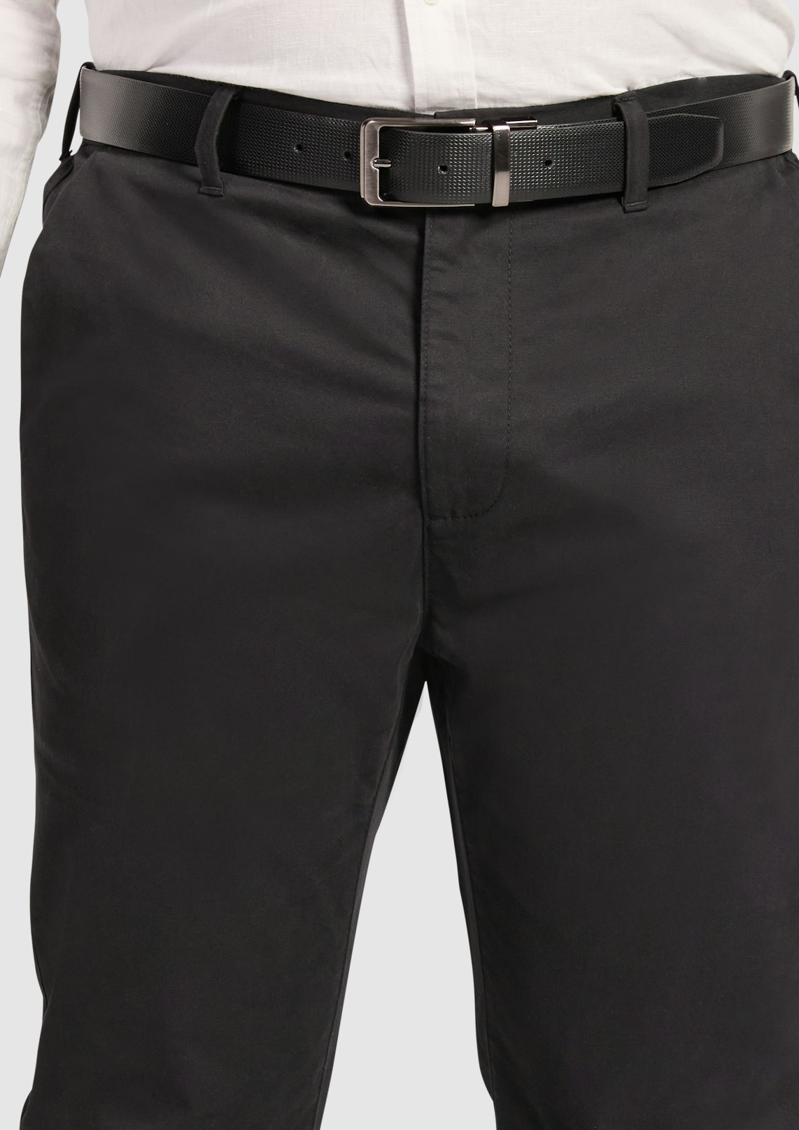 BLACK CHESTER RELAXED TAPERED CHINO