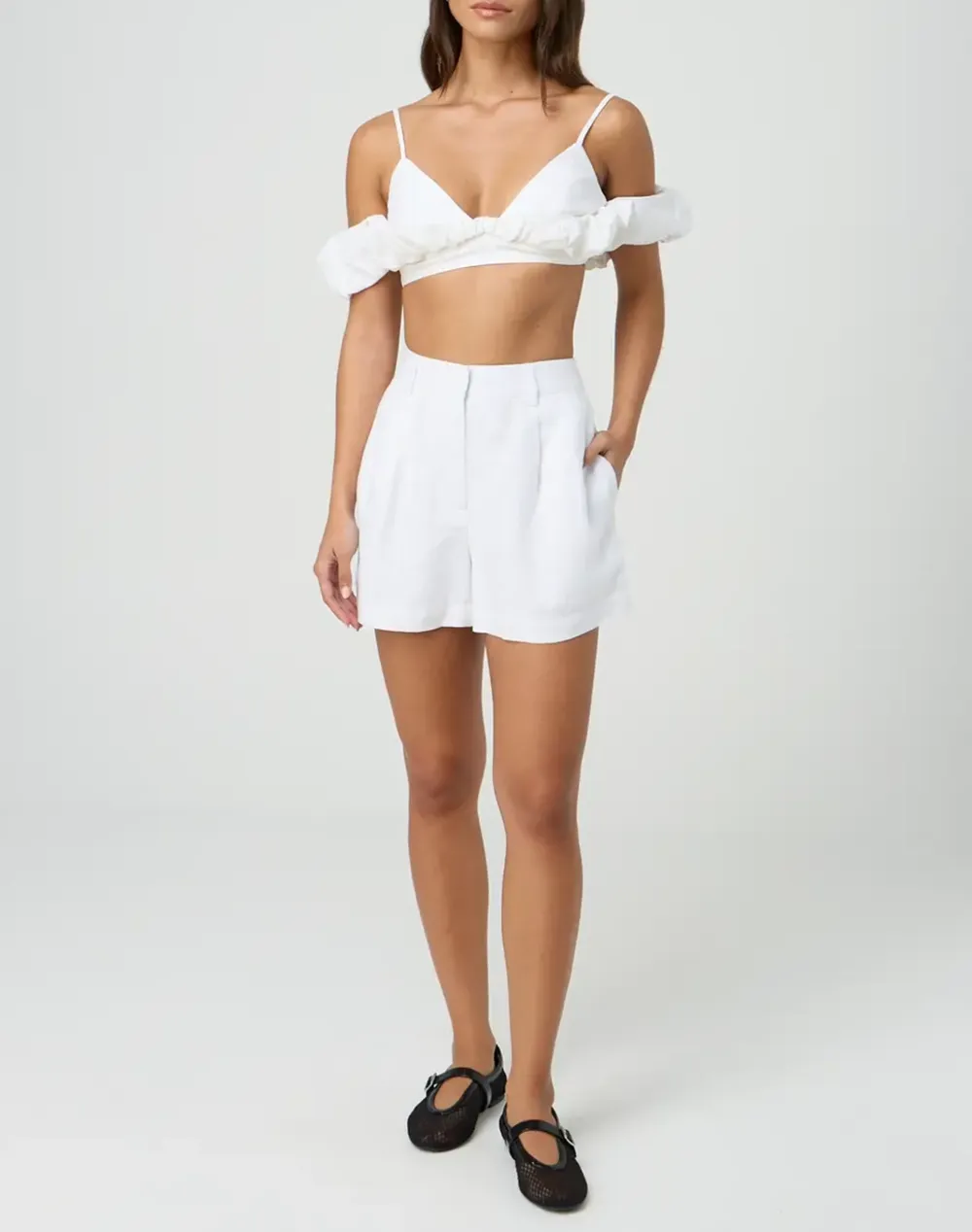 Pleat Front Linen Short