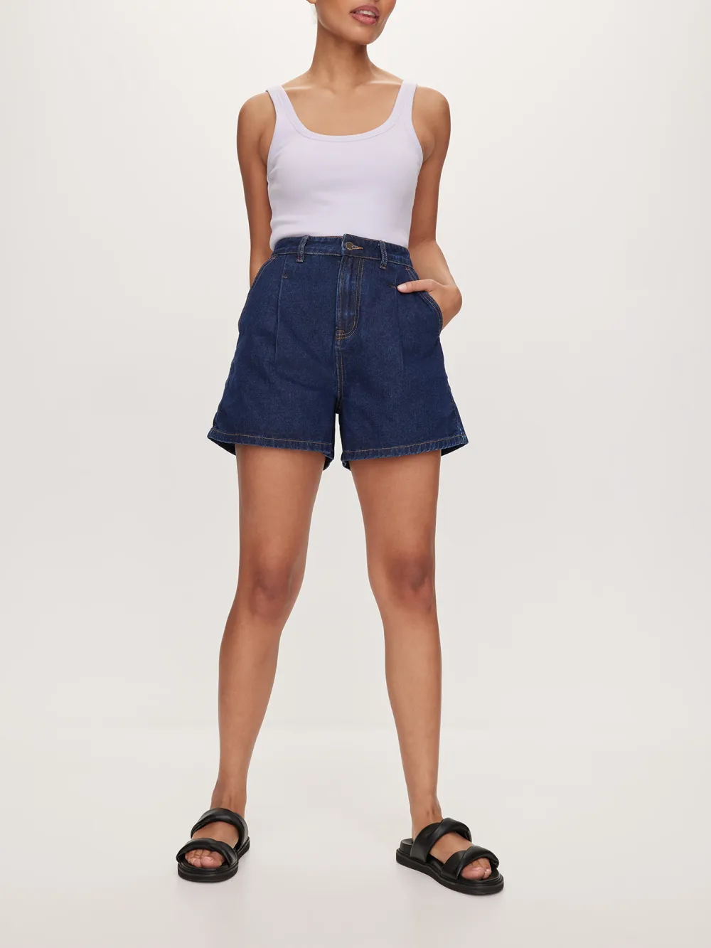 Taylor Pleat Front Short