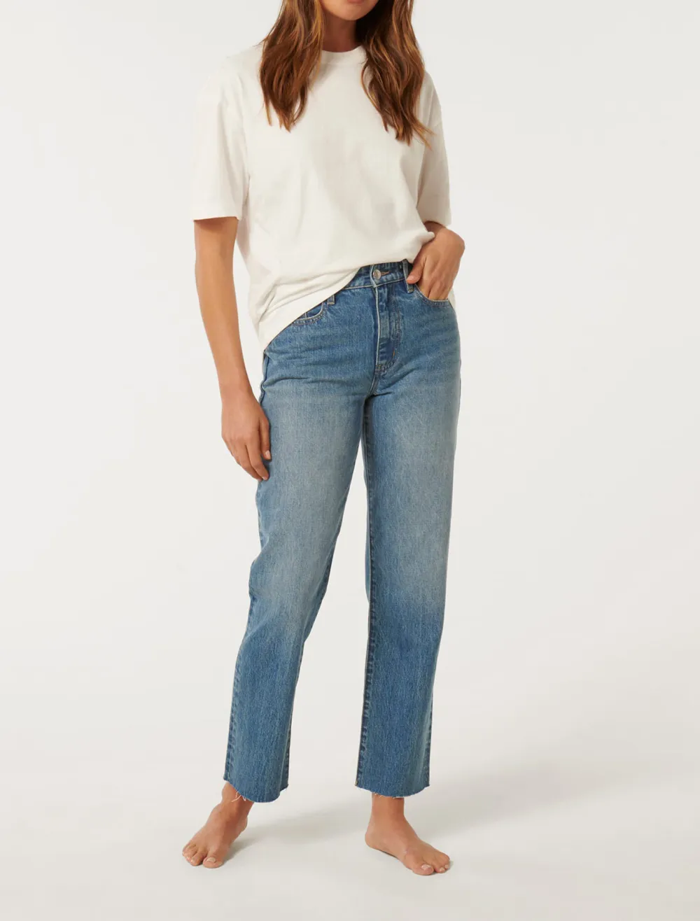 Niki Ankle Straight Jean