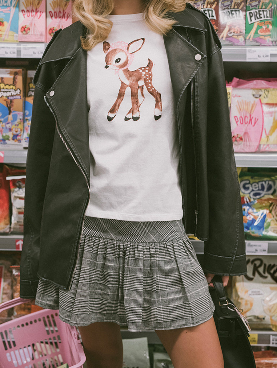 White Deer With Scarf Saki Tee