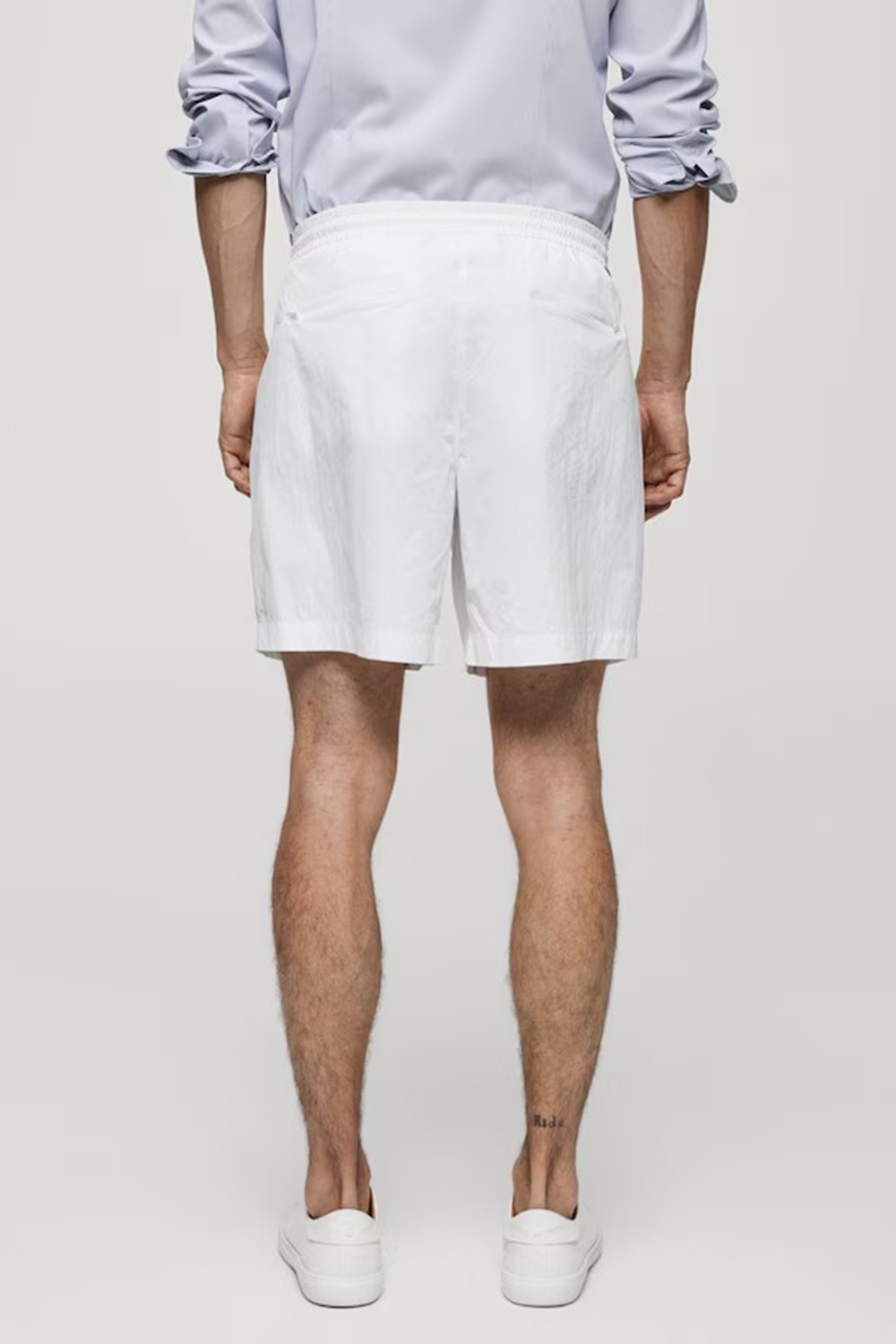 Water-repellent bermuda shorts with drawstring