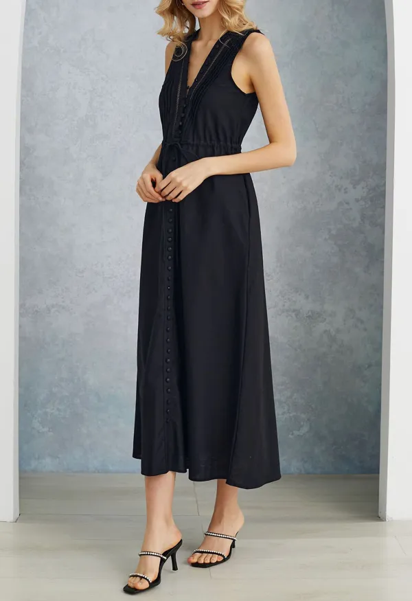 V-NECK BUTTONED SLEEVELESS DRESS IN BLACK