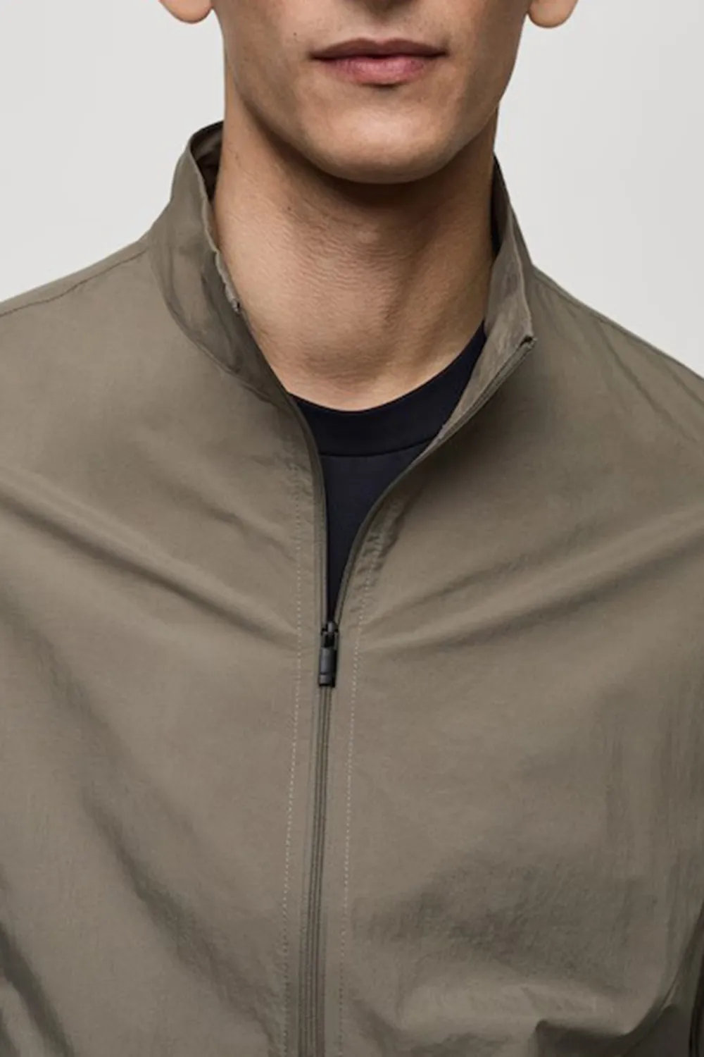 Water repellent bomber jacket