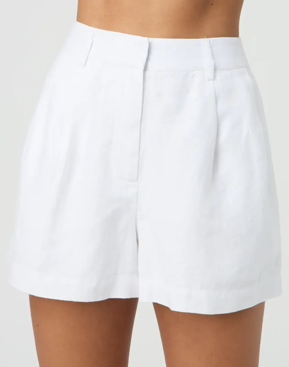 Pleat Front Linen Short