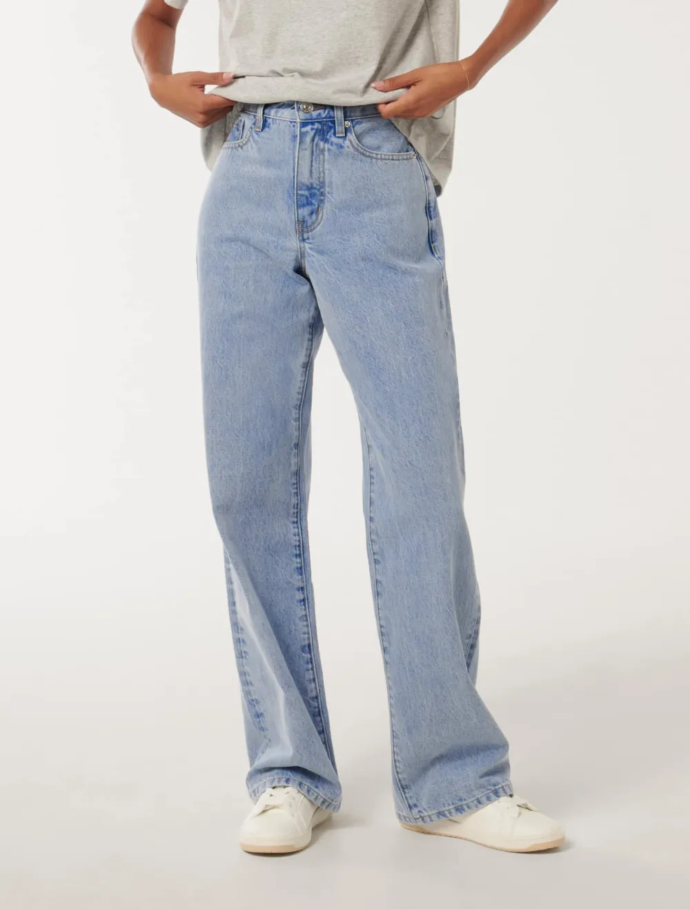 Sky Petite Straight-Leg Jeans