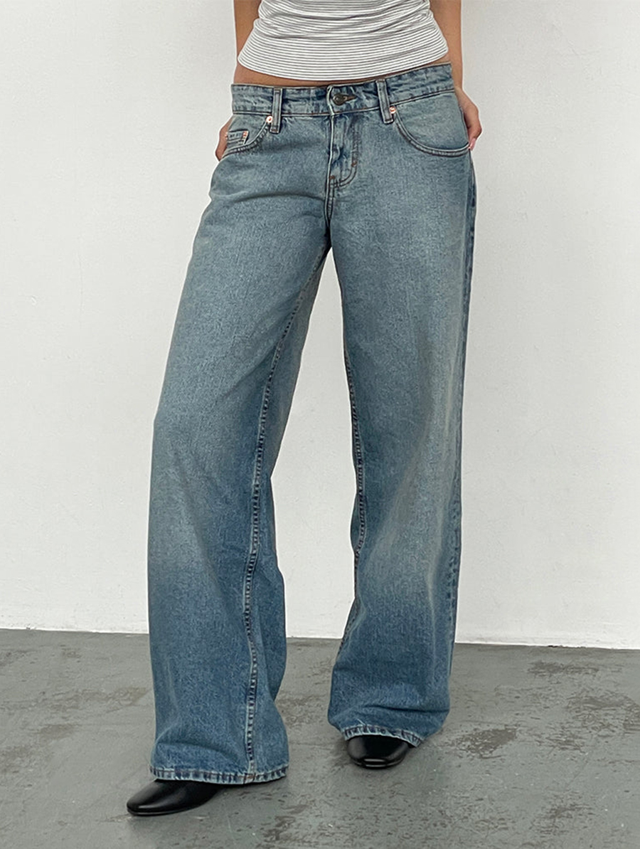 Vintage Bleach Low Rise Roomy Jeans