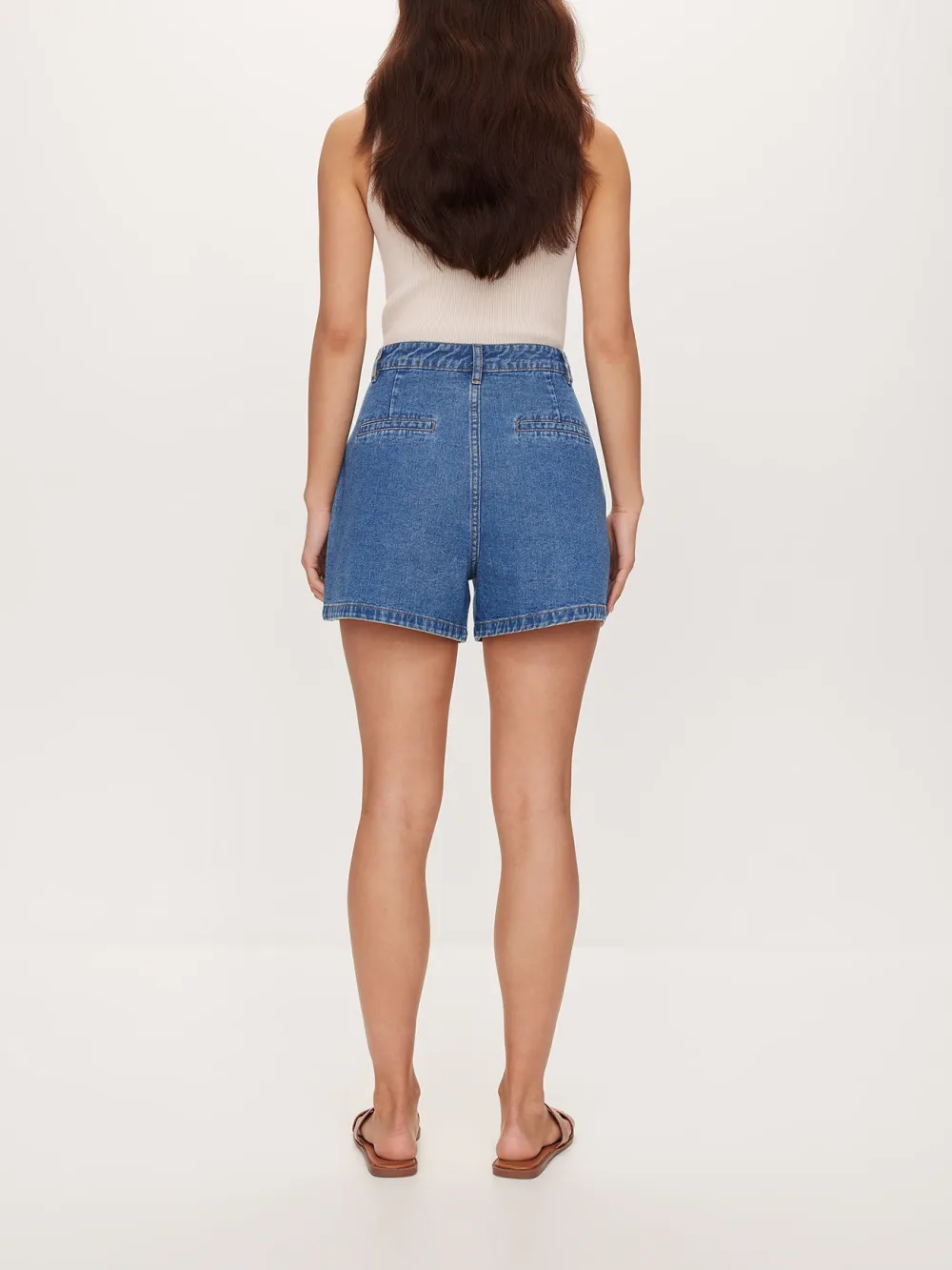 Taylor Pleat Front Short