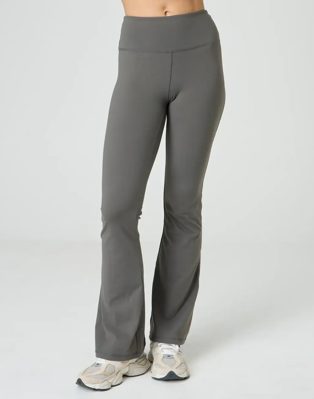 Form Fit Flare Yoga Pant