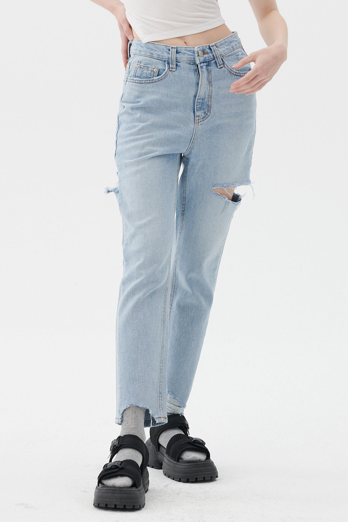 Bailey Cutout Jeans