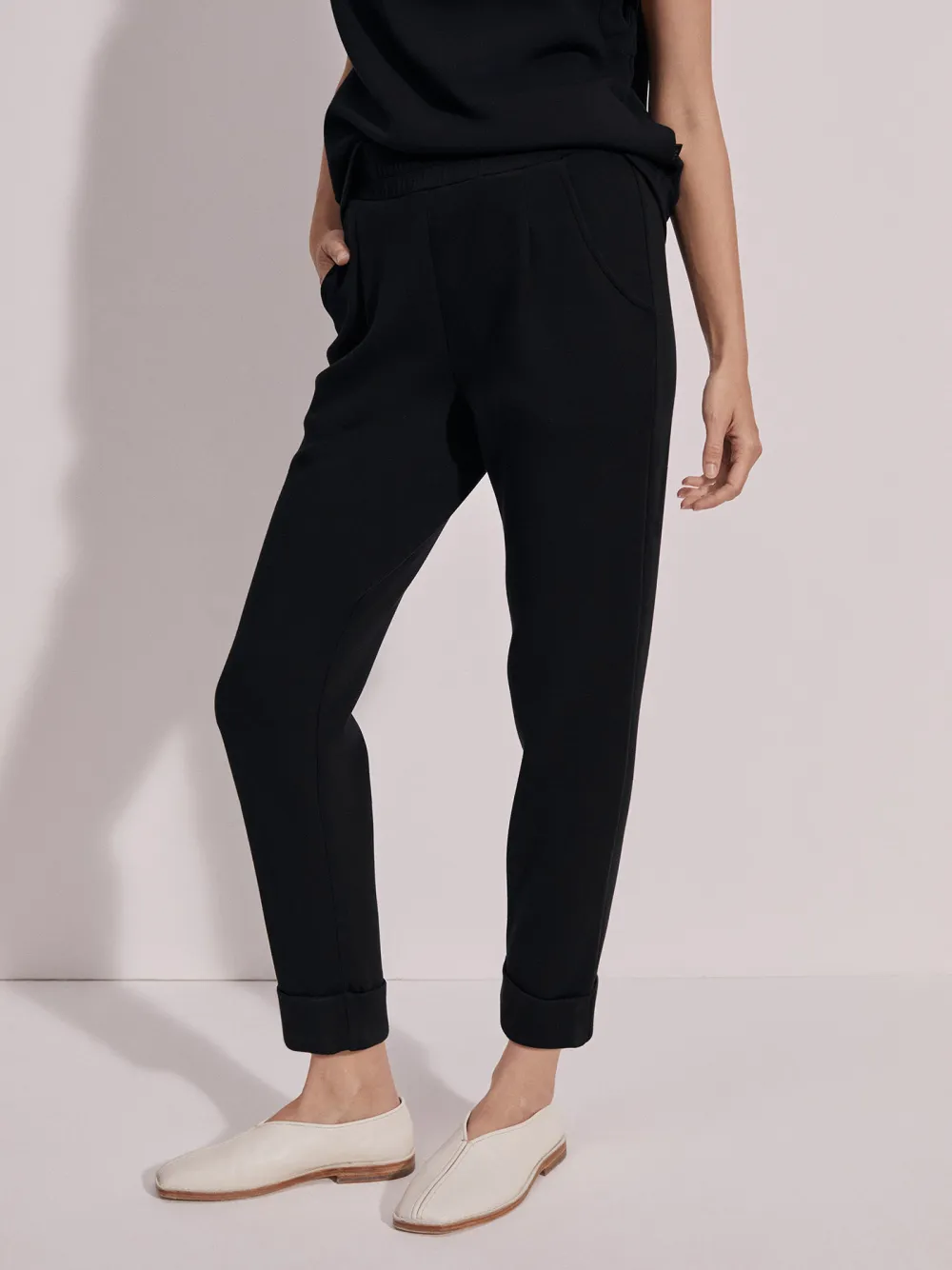 The Rolled Cuff Pant 25