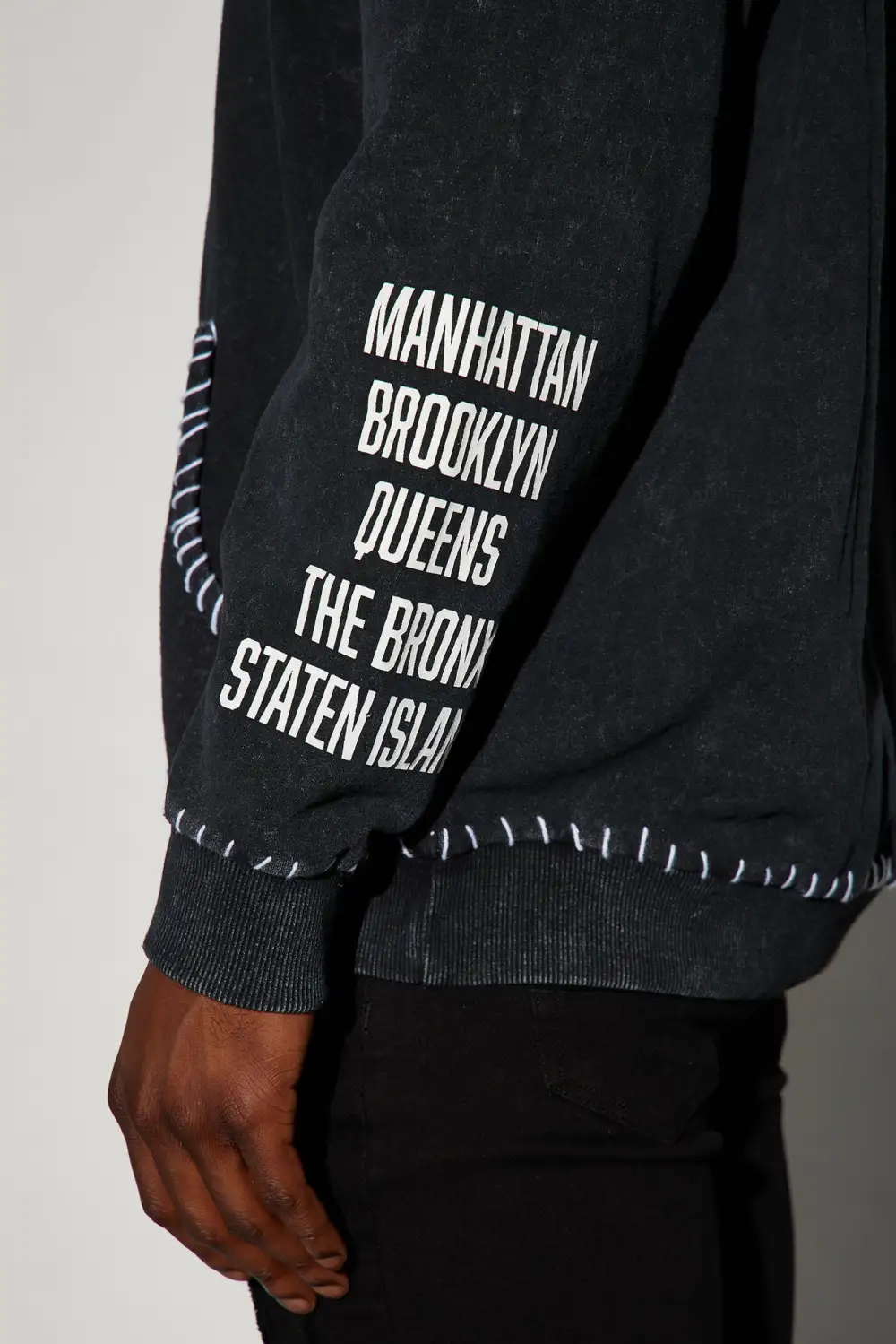 NYC Concrete Jungle Oversized Hoodie - Black