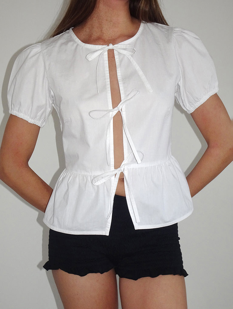 Ryota Tie Front Blouse In White With White Binding