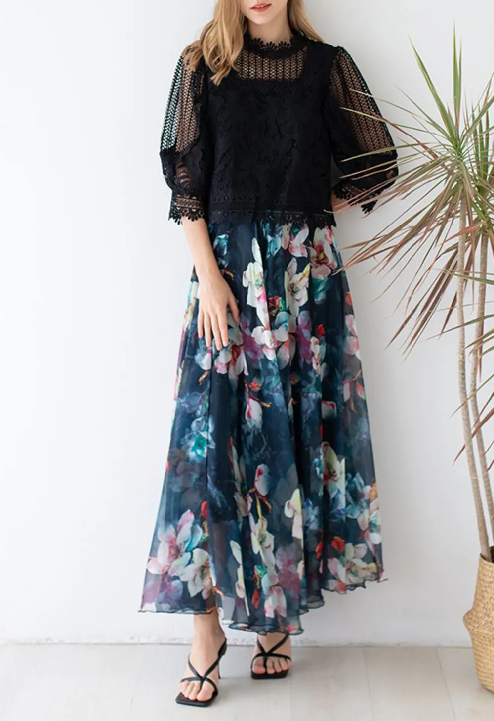 FLOWY FLORAL CHIFFON MAXI SKIRT