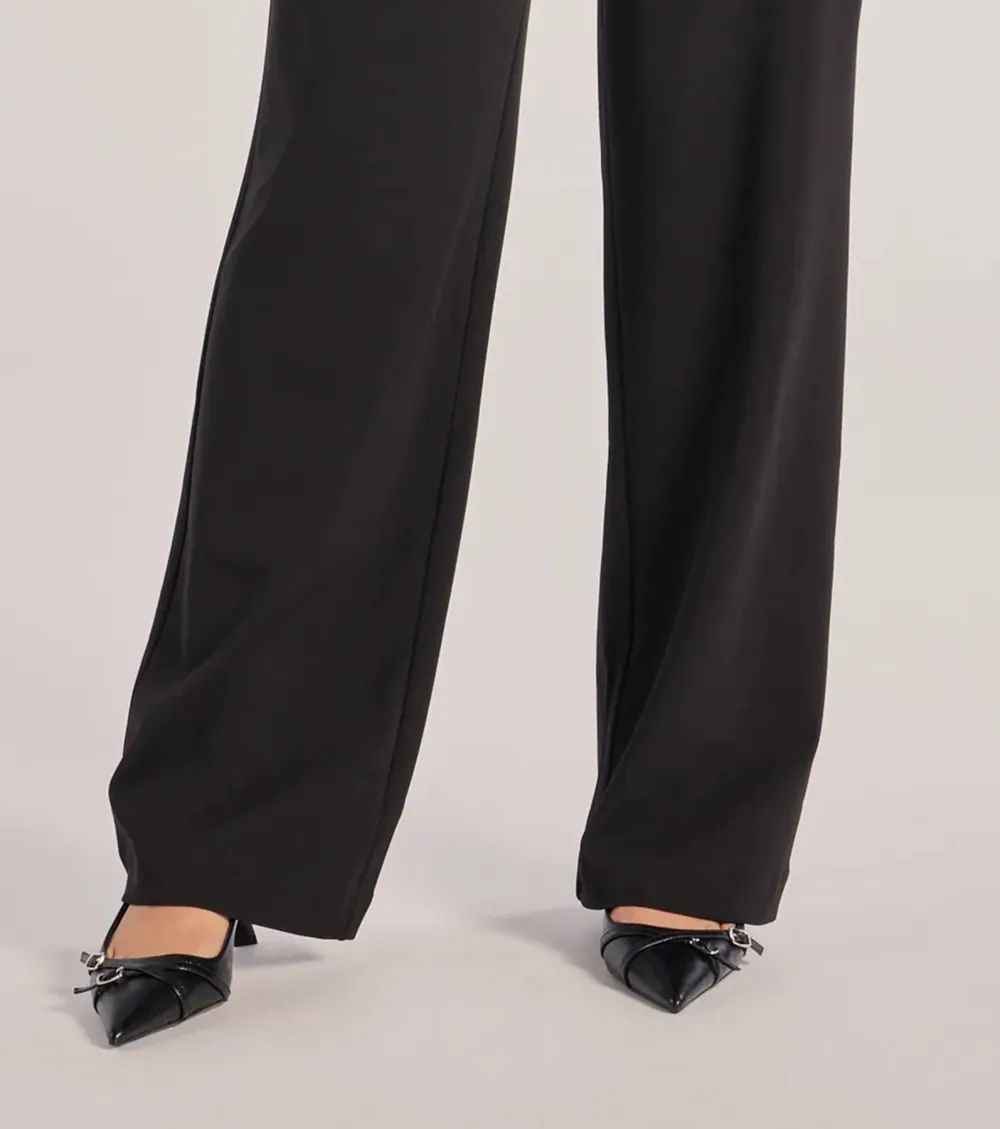 Sleek Impression Belted Straight-Leg Trouser Pants