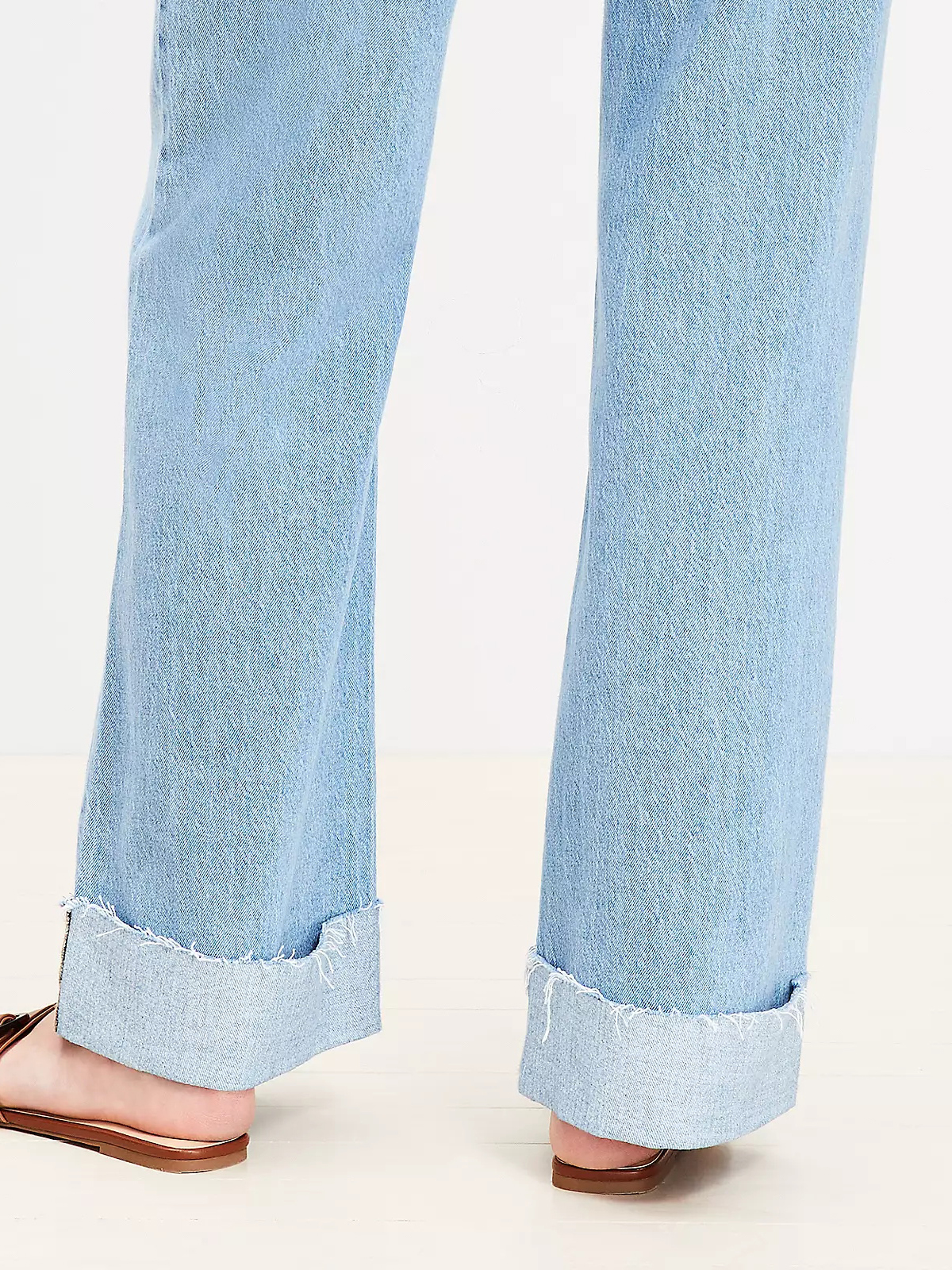 Flip Cuff High Rise Wide Leg Jeans in Light Wash