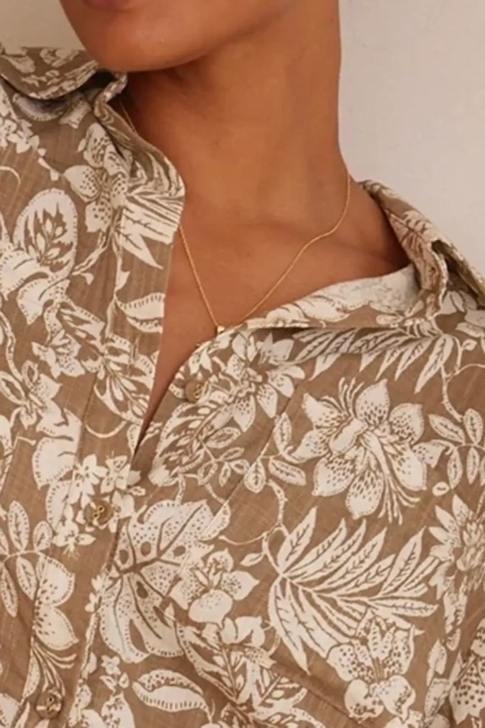 Response Taupe Tropicana Print Boxy SS Shirt