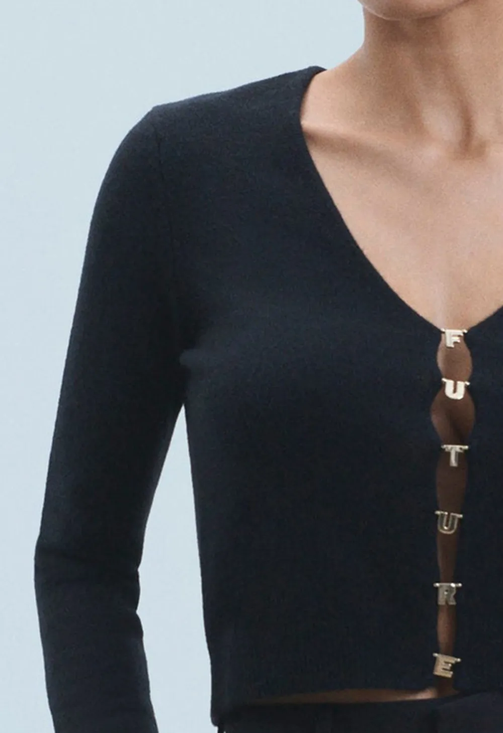 Black V-Neck Long-Sleeved Cardigan