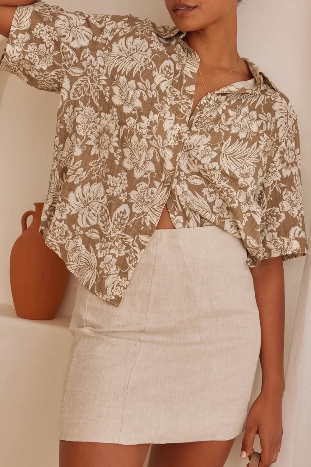 Response Taupe Tropicana Print Boxy SS Shirt