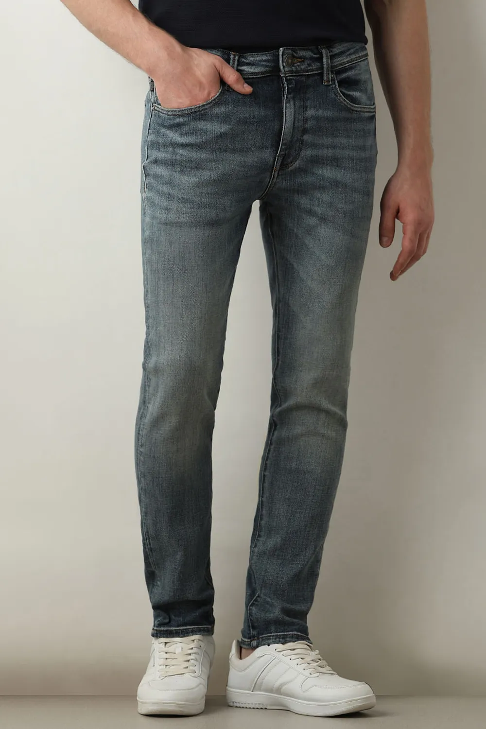 Blue Mid Rise Leon Slim Fit Jeans-Wash blue