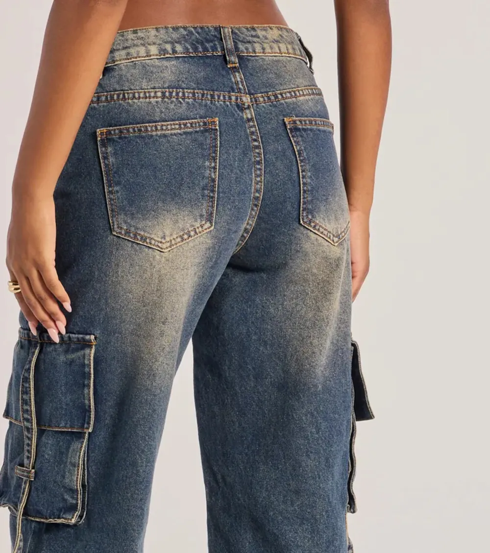 Trendsetter High-Rise Wide-Leg Cargo Jeans